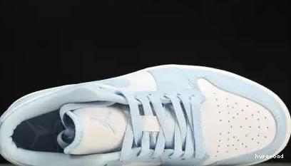 Hyperoad 1 BLUE ICE Low Jordan Retro 0630